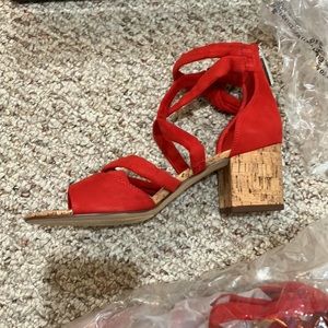 Nine West “Giveittomeo” Heeled Sandals | Color: Cream/Red | Size:6